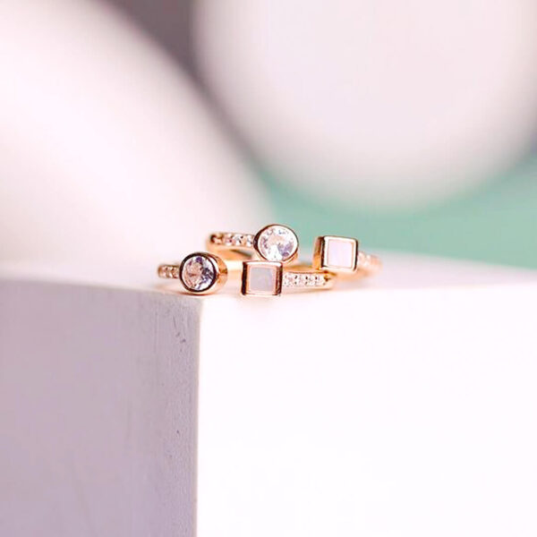 92.5 Silver Pink & White Stone Toe Ring in Rosegold