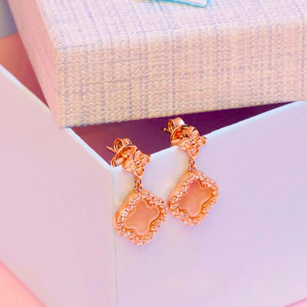 Radiant Pearl 18K Gold – Diamond Drop Earrings