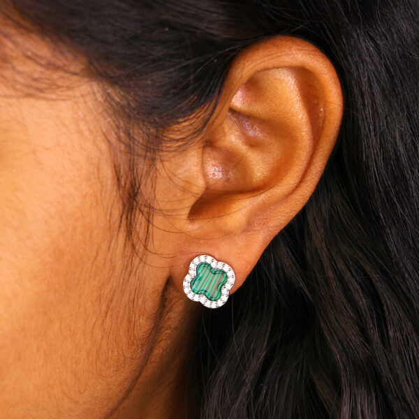 92.5 Silver clover elegance necklace with green stone and zircon accents - Image 7
