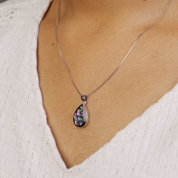 Teardrop Crystal Pendant Necklace and Earring Set - Image 4
