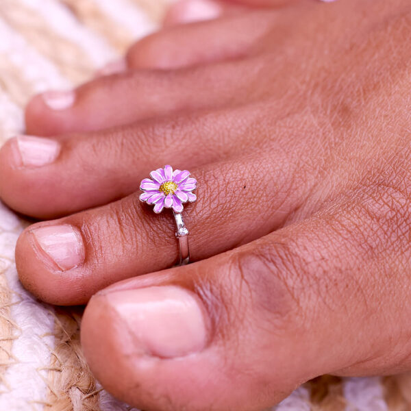 92.5 Silver Dual-Floral Toe Ring in Purple  Finish - Image 2