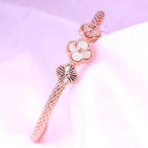 Rose Gold Triple Clover Floral Bracelet