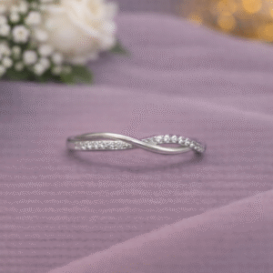 Eterna Twist Ring