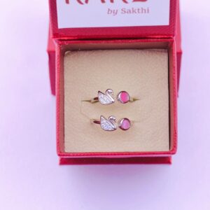 Swan Blush Elegance Toe Ring