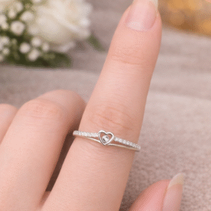 Amora Heart Ring