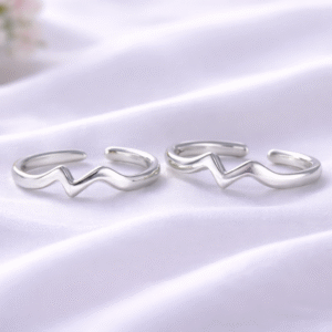 Silver Wave Chic Toe Ring