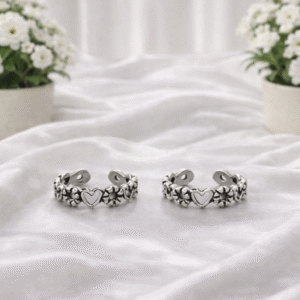 Eternal heart oxidised toe ring